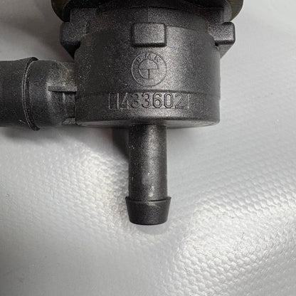 BMW K1600GT FUEL TANK BREATHER VALVE 2011 2012 2013 2014 2015 2016 OEM