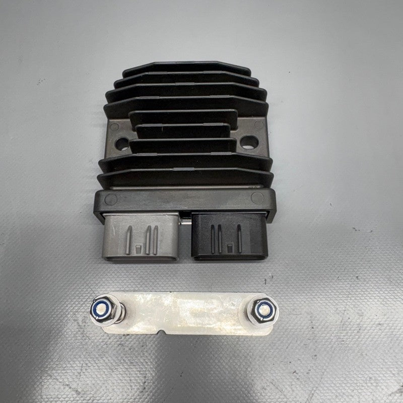 BMW S1000R VOLTAGE REGULATOR 2020 2021 2022 2023 2024 2025 OEM 9467618
