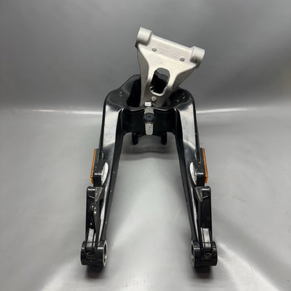 7717732 BMW K1600GTL FRONT SWINGARM WHEEL CARRIER 2015 2016 2017 2018 2019 2020 2021 OEM