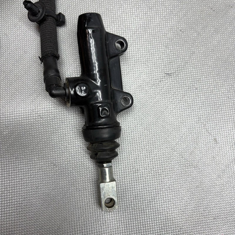 G 310R BMW G 310R REAR BRAKE MASTER CYLINDER 2016 2017 2018 2019 2020 OEM