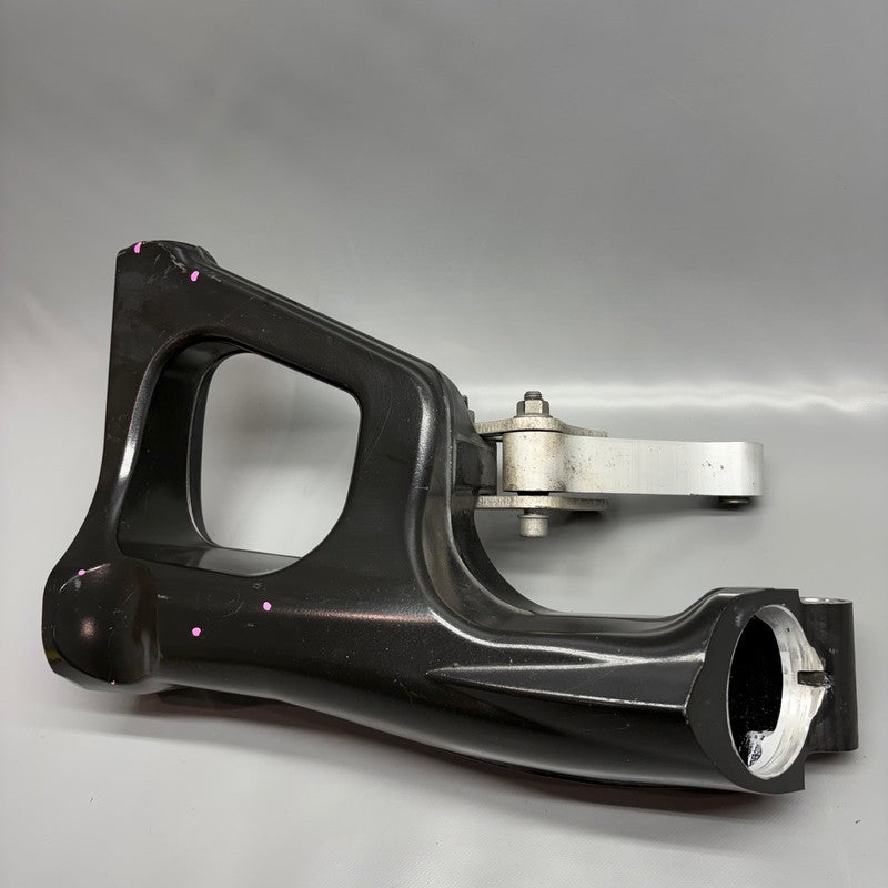 BMW K1600 BAGGER REAR WHEEL SWINGING ARM 2017-2021 2022 2023 2024 2025