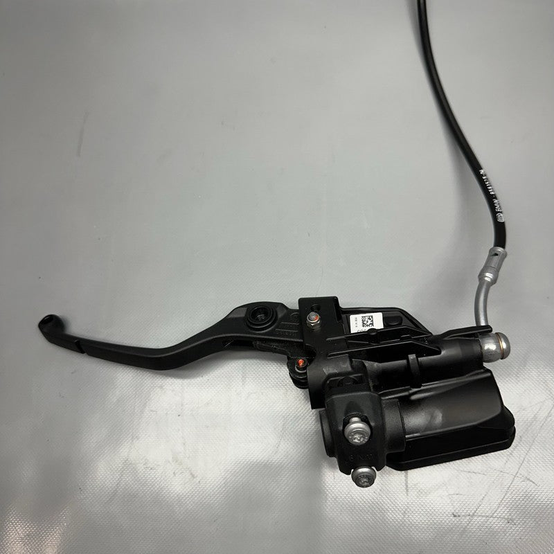 8532631 BMW K1600GTL FRONT BRAKE MASTER CYLINDER  2015 2016 2017 2018 2019 2020 2021 OEM