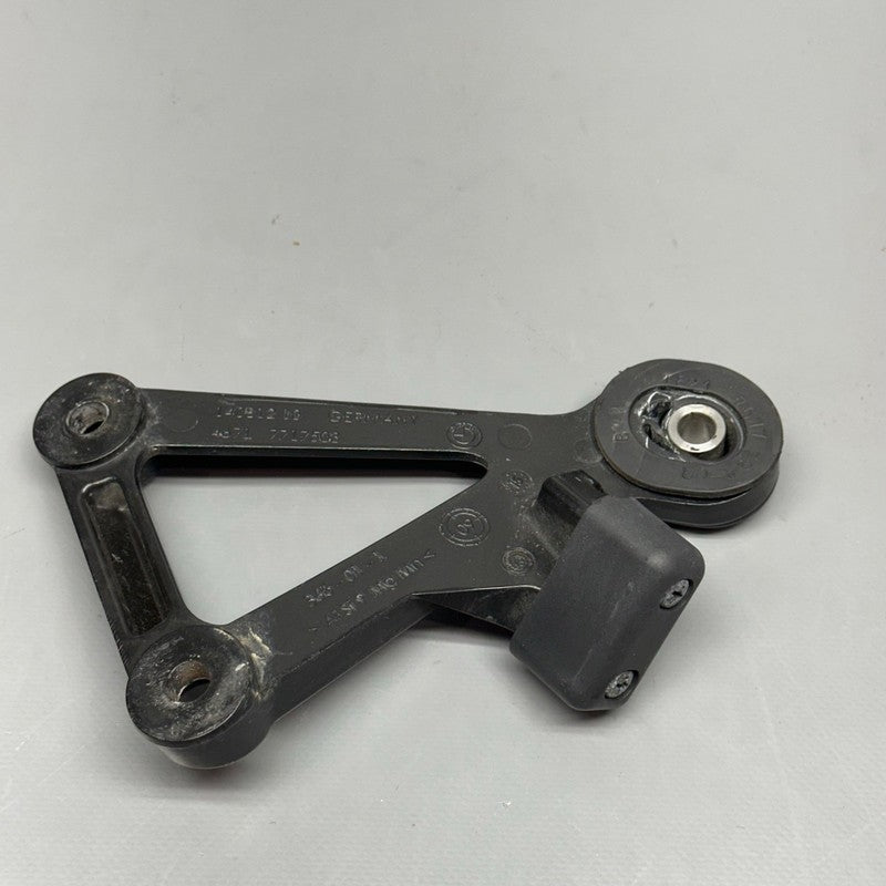 7717503 BMW K1600GT FOOTREST MMOUNT LEFT 2010 2011 2012 2013 2014 2015 2016 OEM 7717503
