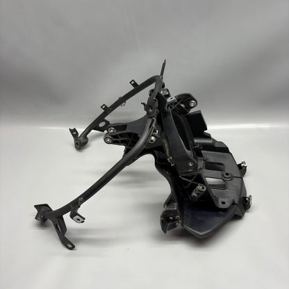 BMW G310GS FRONT PANEL CARRIER WITH HOLDER 2016 2017 2018 2019 2020 OE
