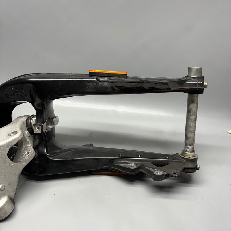 BMW K1600 BAGGER SWINGINGARM WHEEL CARRIER FRONT 2017-2022 2023 2024 2