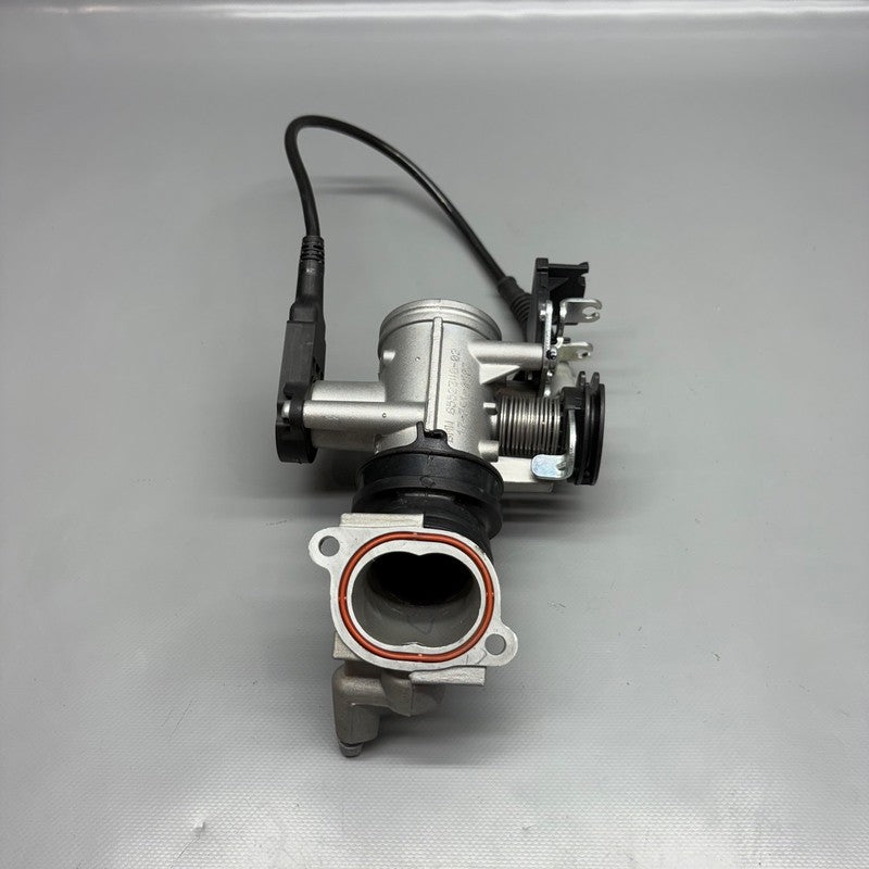 8552340 BMW C400X THROTTLE HOUSING 2018 2019 2020 OEM 8552340