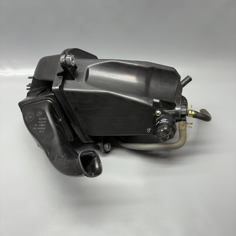 BMW G310R US AIR INTAKE BOX 2016 2017 2018 2019 2020 OEM 8558303