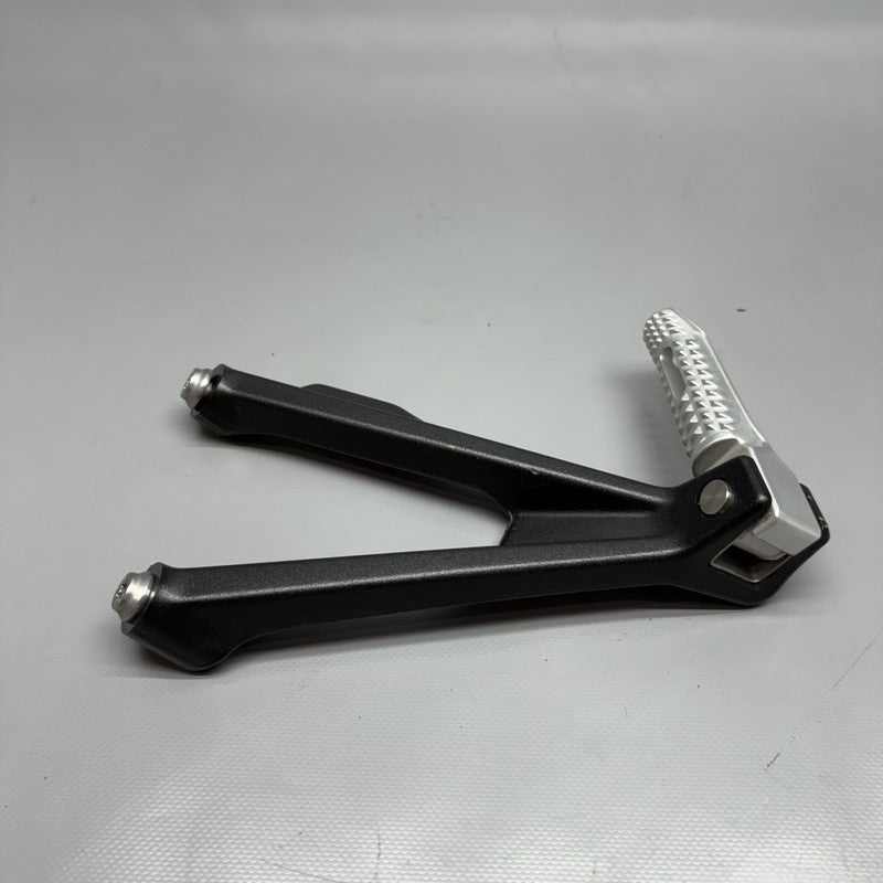 9467689 BMW S1000R FOOTREST LEFT REAR 2020 2021 2022 2023 2024 2025 OEM 9467689