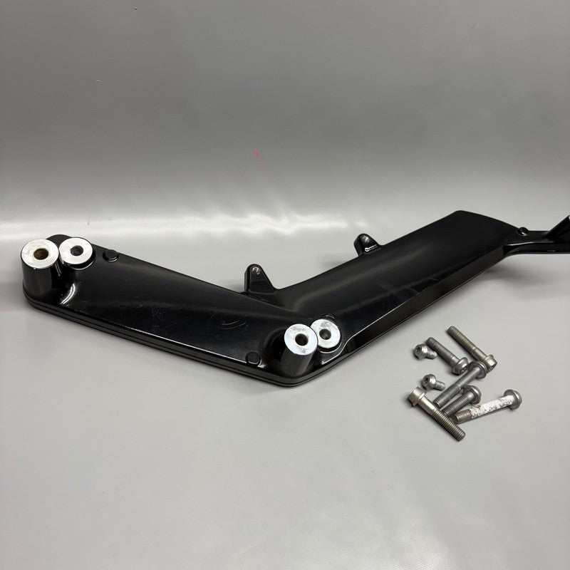 BMW R18 TRANSCONTINENTAL TRUNK SUPPORT BRACKET LEFT 2020-2023 2024 OEM