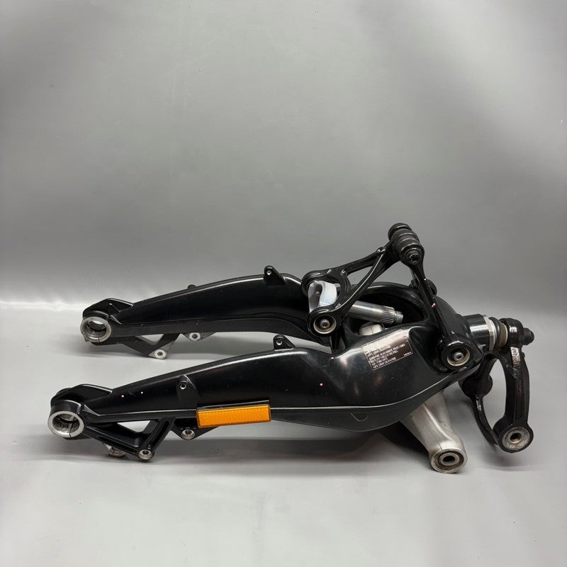 BMW K1600GTL SWINGARM WHEEL CARRIER FRONT 2015 2016 2017 2018 2019 202