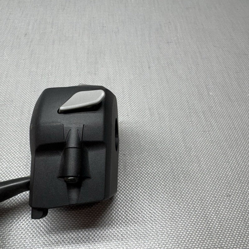 8545349 BMW G310R LEFT HAND LIGHT HORN CONTROL SWITCH 2017 2018 OEM 8545349