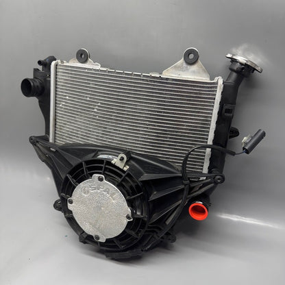 7726415 BMW K1600GTL RADIATOR 2015 2016 2017 2018 2019 2020 2021 OEM 7726415