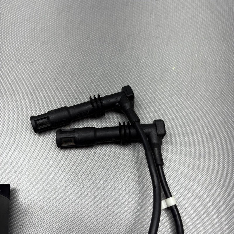 R1150RS BMW R1150RS IGNITION COIL SPARK PLUG 2002 2003 2004 2005 2006 OEM