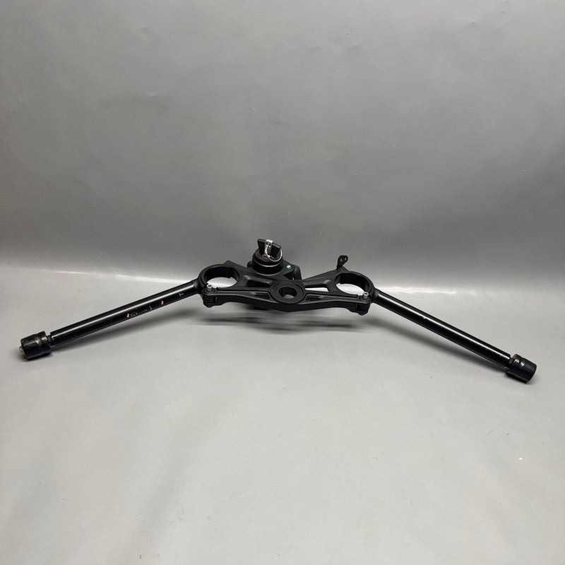 BMW S1000RR K67 FORK CROSS BRACE UPPER 2018 2019 2020 2021 2022 OEM 83