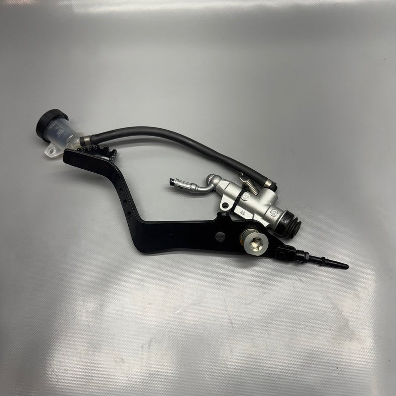 BMW F850GS BRAKE MASTER CYLINDER 2016-2019 2020 2021 2022 2023 2024 20