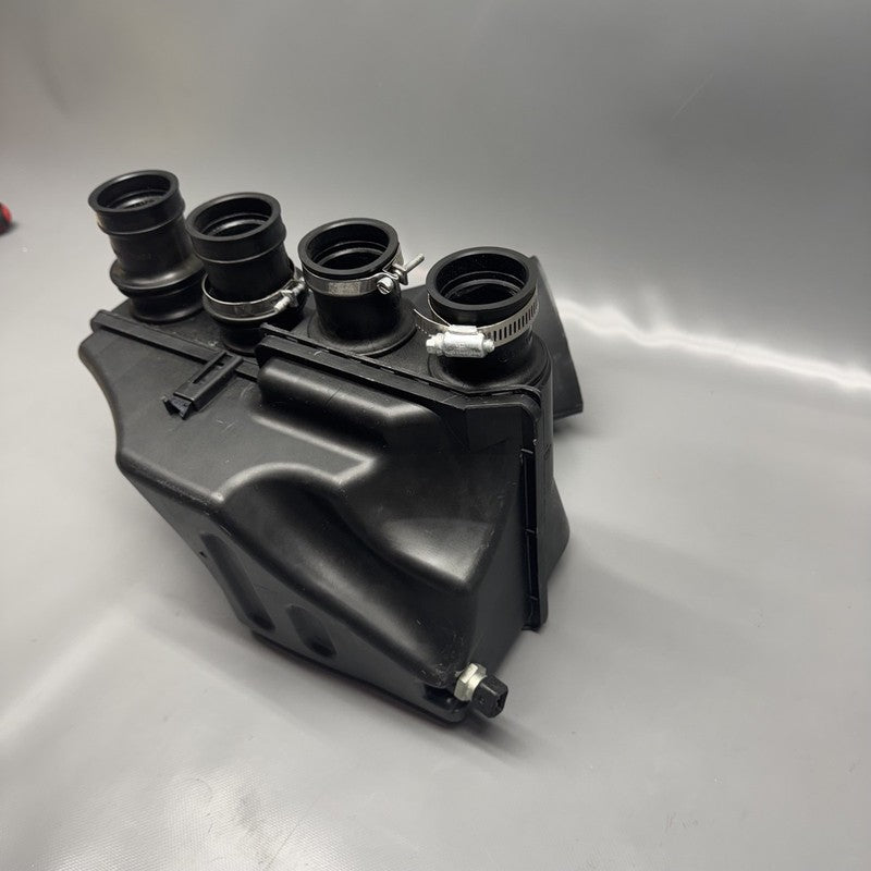 76725778 BMW K 1200LT AIR INTAKE BOX 2005 2006 2007 2008 OEM 76725778