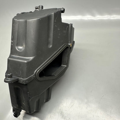 7724926 BMW C600 SPORT AIR BOX FILTER HOUSING 2011 2012 2013 2014 2015 OEM 7724926