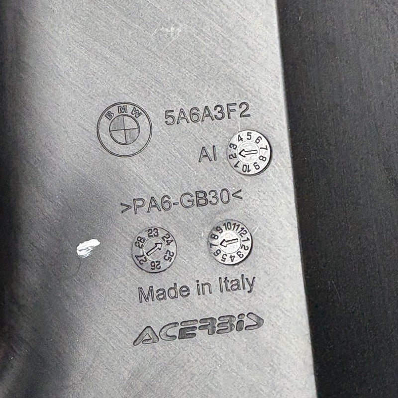 5A6A3F2 BMW R1300GS ADVENTURE HEEL GVARD RIGHT 2023 2024 2025 OEM 5A6A3F2