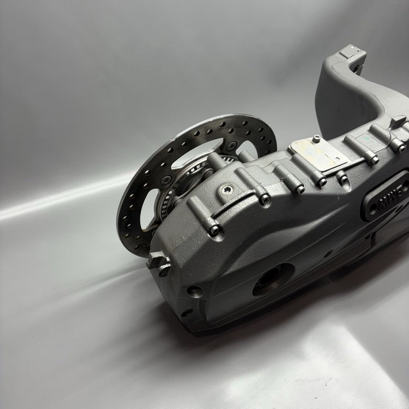 85259470 BMW C650 GT REAR WHEEL SWING ARM 2011 2012 2013 2014 2015 OEM 85259470