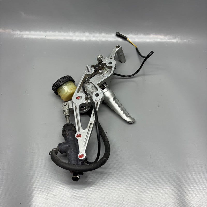 BMW K1200RS K589 REAR BRAKE MASTER CYLINDER 1996-2001 2002 2003 2004 2