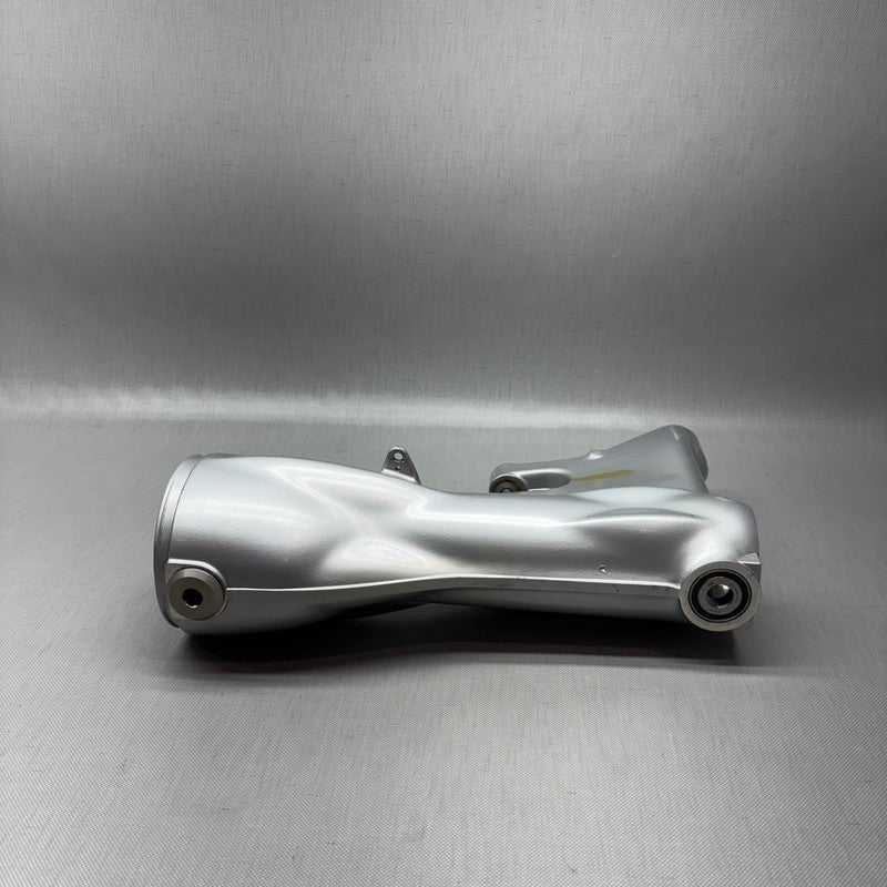 2338130 BMW R1150RS REAR WHEEL SWINGING ARM 2002 2003 2004 2005 2006 OEM 2338130