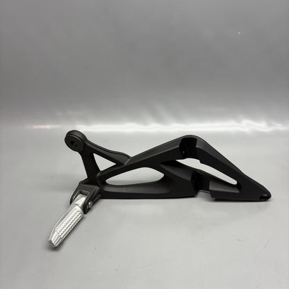 7660170 BMW K1300S FOOTREST WITH HOLDER RIGHT REAR OEM 2007-2012 2013 2014 2015 7660170