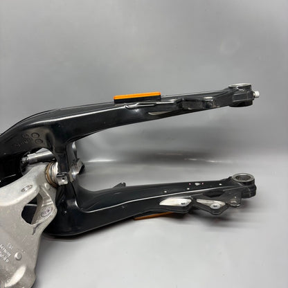 BMW K1600GTL SWINGARM WHEEL CARRIER FRONT 2015 2016 2017 2018 2019 202