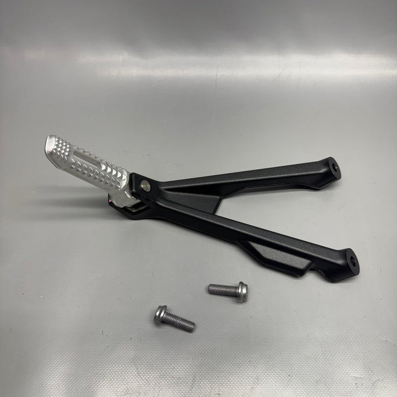 BMW S1000 R FOOTREST LEFT REAR 2020 2021 2022 2023 2024 2025 OEM 94676