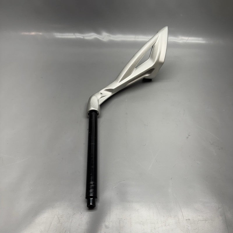 K1600GTL BMW K1600GTL HANDLEBAR RIGHT 2015 2016 2017 2018 2019 2020 2021 OEM