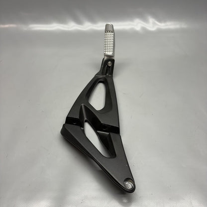 7660169 BMW K1300S FOOTREST WITH HOLDER LEFT REAR 2007 08 09 10 11 12 13 14 2015 7660169