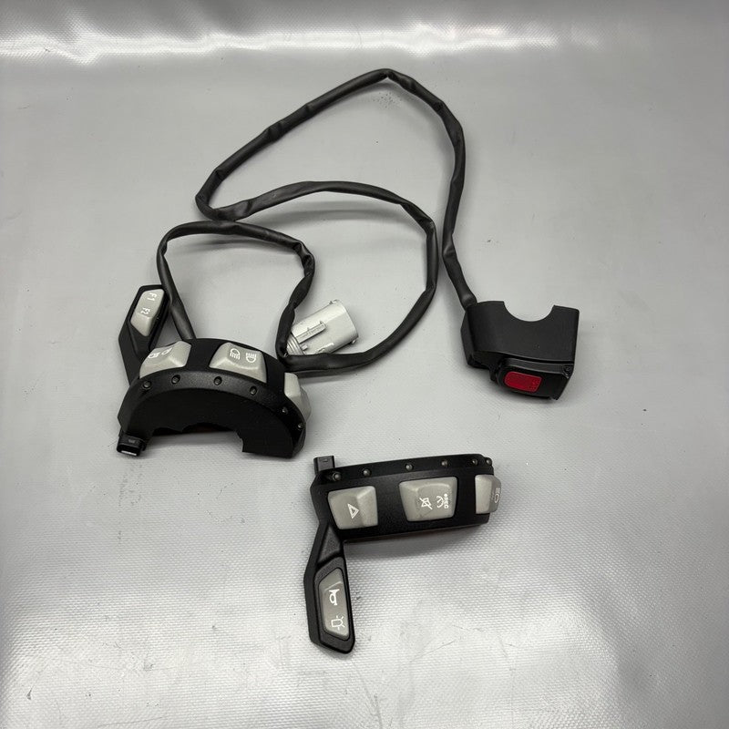 8525645 BMW R1250RT AUXILIARY SWITCH LEFT RIGHT 2013-2015 2016 2017 2018 2019 2020 OEM