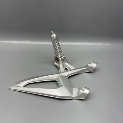 9467693 BMW S1000R FOOTREST PLATE LEFT 2020 2021 2022 2023 2024 2025 OEM 9467693