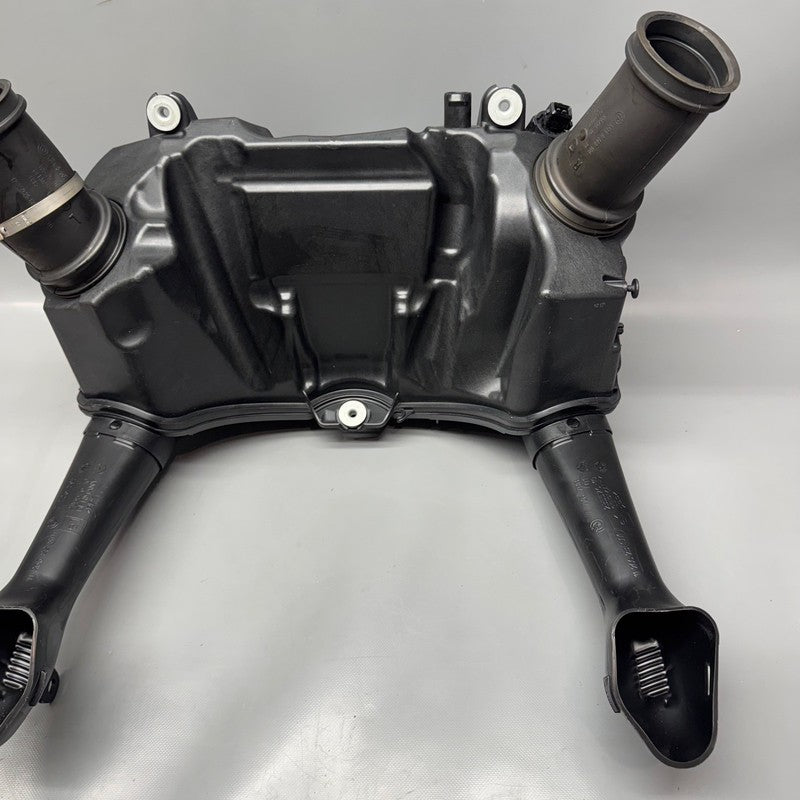 7726793 BMW R1250RT AIRBOX FILTER HOUSING 2013-2018 2019 2020 2021 2022 2023 2024 OEM