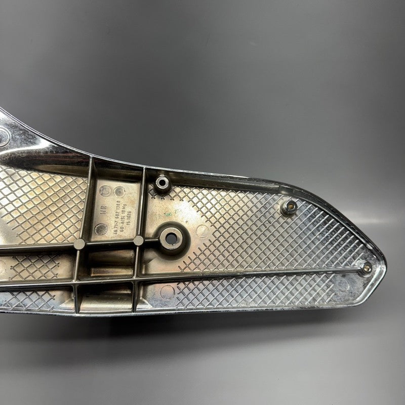 BMW K 1200LT FOOTPEG PLATE RIGHT 2005 2006 2007 2008 OEM 7682138