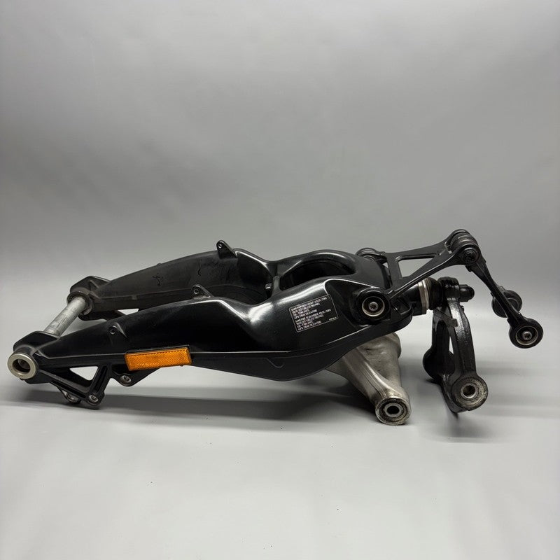 BMW K1600 BAGGER SWINGINGARM WHEEL CARRIER FRONT 2017-2022 2023 2024 2