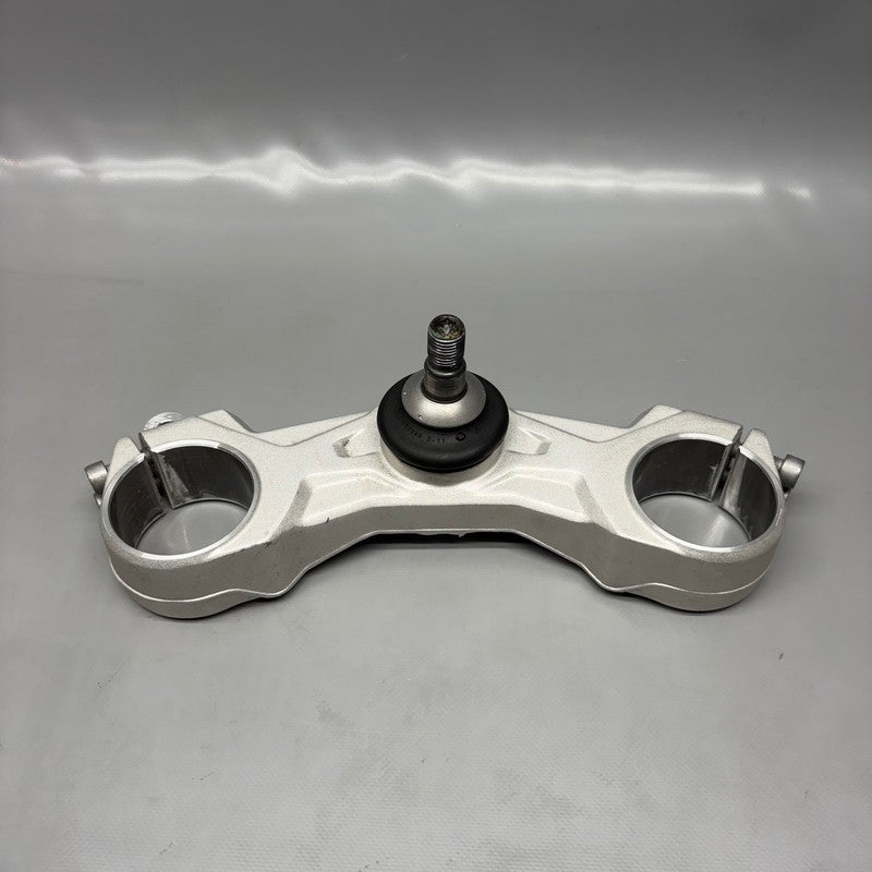 9443338 BMW R1250RT LOWER FORK CROSS BRACE 2013-2018 2019 2020 2021 2022 2023 2024 OEM