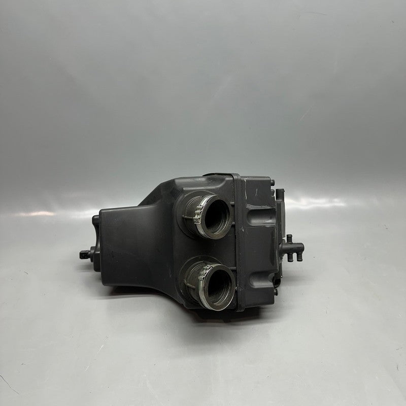 7724926 BMW C600 SPORT AIR BOX FILTER HOUSING 2011 2012 2013 2014 2015 OEM 7724926