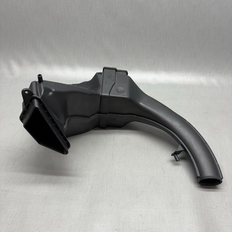 7724929 BMW C650 GT INTAKE MANIFOLD 2011 2012 2013 2014 2015 OEM 7724929