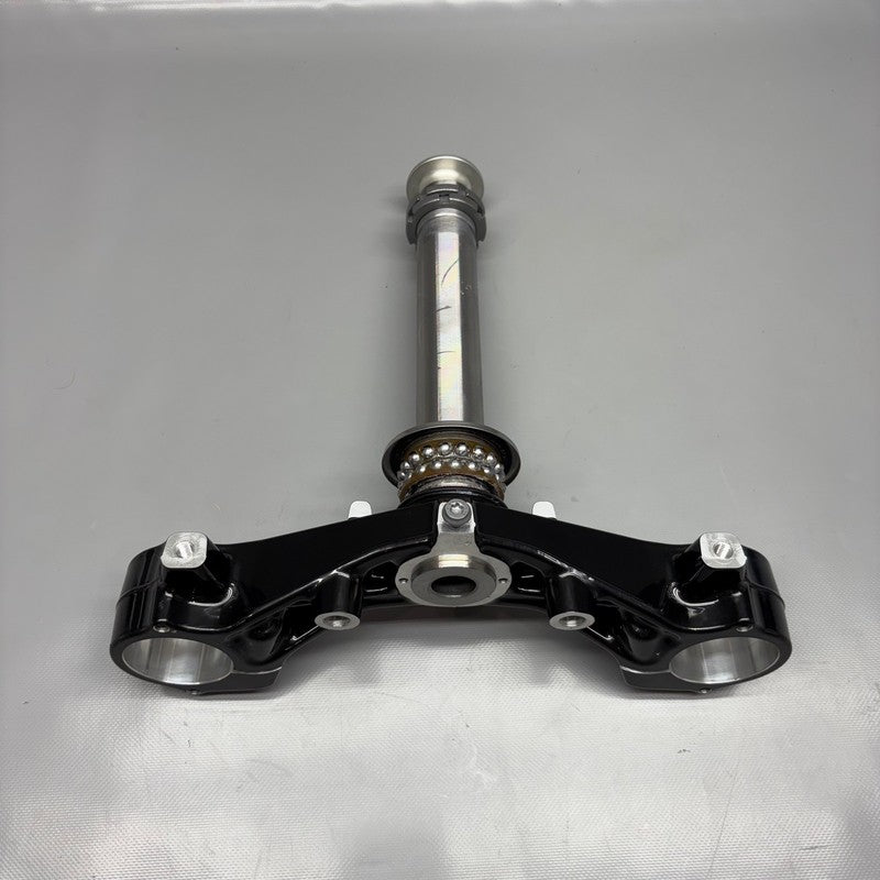 9899335 BMW R18 TRANSCONTINENTAL LOWER FORK CROSS BRACE 2020 2021 2022 2023 2024 2025