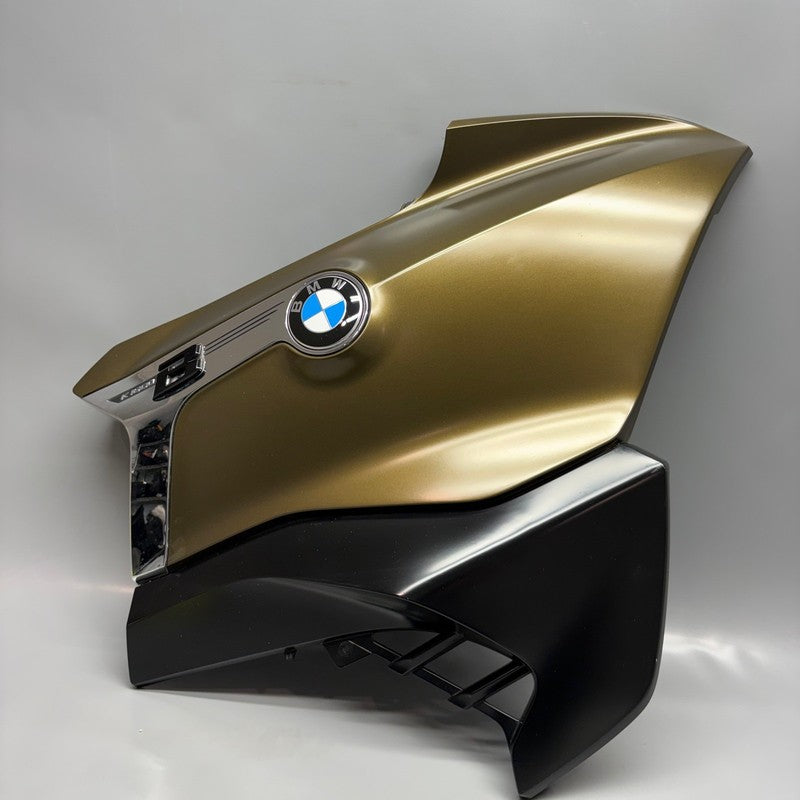 BMW K1600 BAGGER LATERAL TRIM PANEL RIGHT 2018 2019 2020 2021 OEM 8557