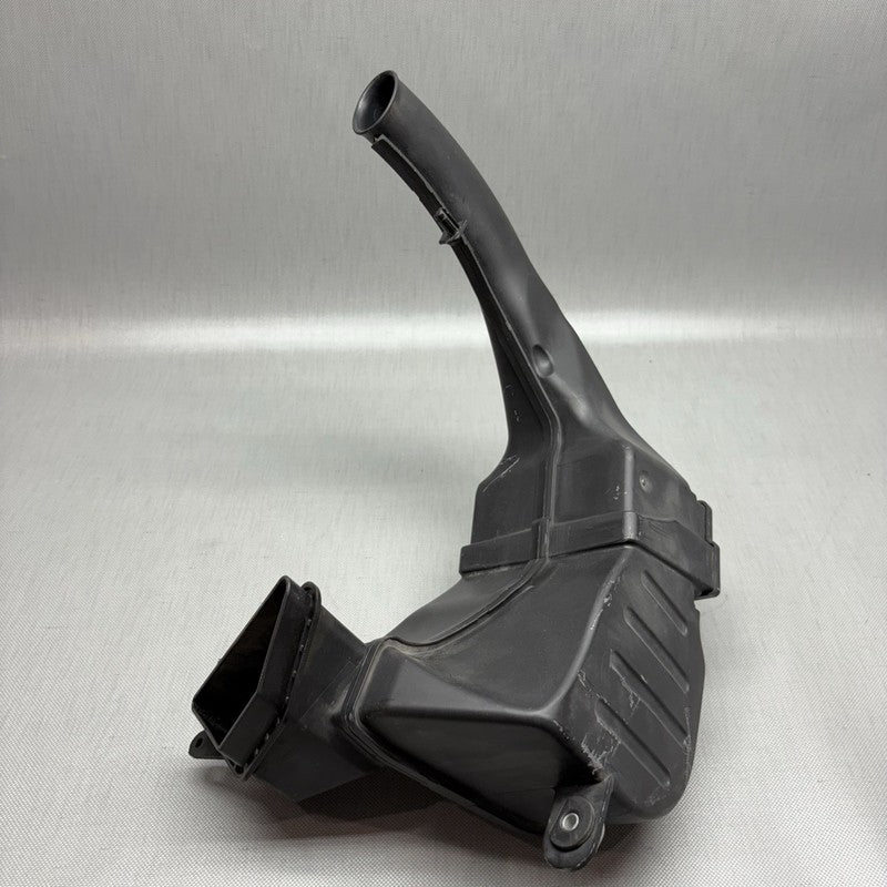 7724931 BMW C 650 SPORT LEFT INTAKE DUCT 2014 2015 2016 2017 2018 2019 2020 OEM 7724931