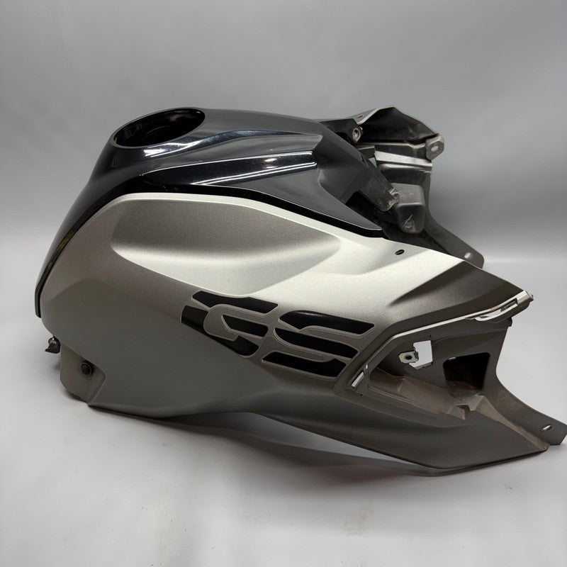 BMW G310GS TANK COVER 2019 2020 2021 2022 2023 OEM 8560409