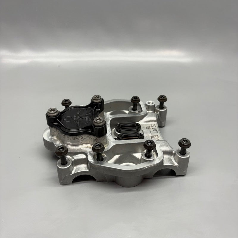 BMW S1000R CYLINDER HEAD CAMSHAFT BRACKET 2020 2021 2022 2023 2024 OEM