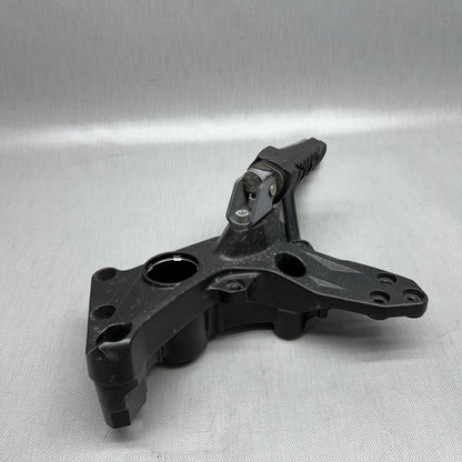 8555273 BMW C 650 SPORT RIGHT ENGINE MOUNT 2014 2015 2016 2017 2018 2019 2020 8555273