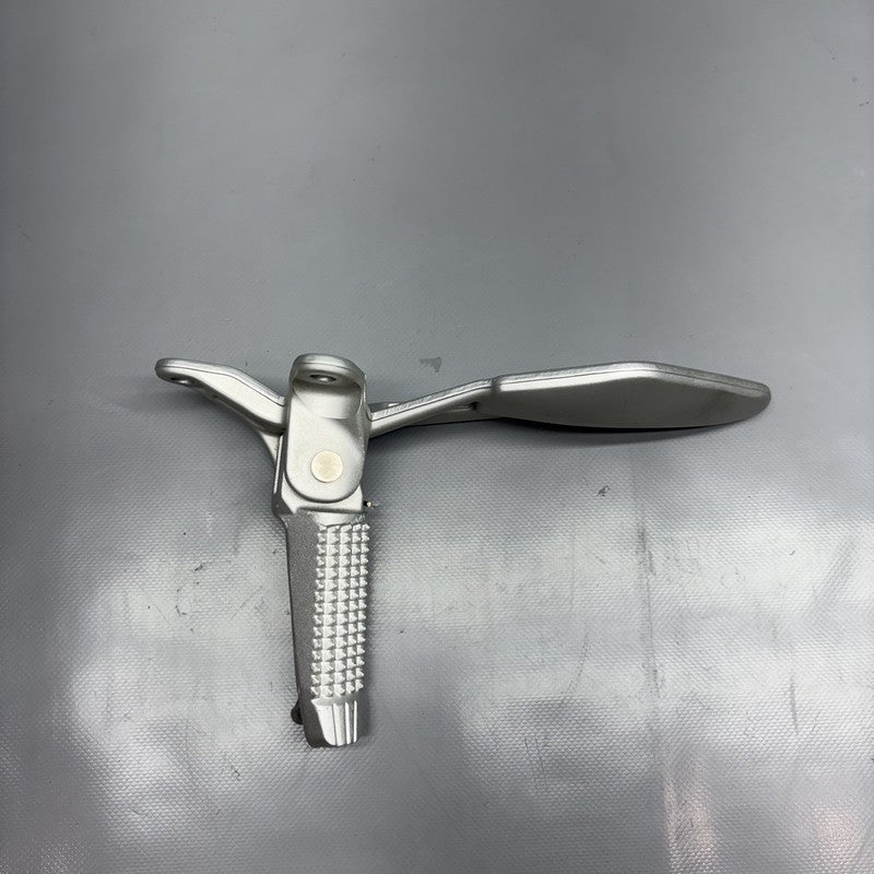 7714641 BMW K1300S FOOTREST LEFT REAR 2007-2012 2013 2014 2015 OEM 7714641