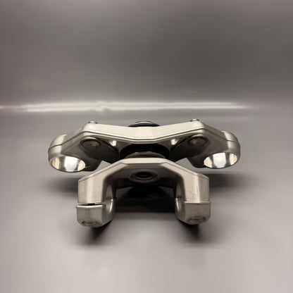 7924206 BMW R1300GS FORK BRIDGE UPPER 2022 2023 2024 OEM 7924206