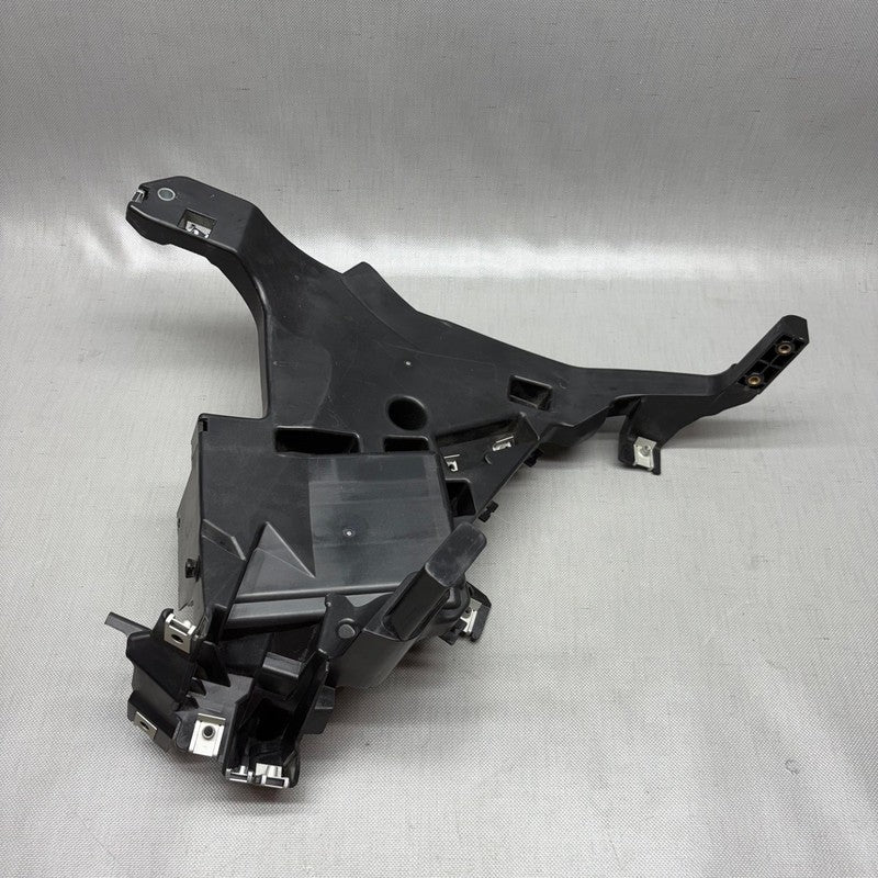 BMW C 650 EVOLUTION FRONT PANEL CARRIER RIGHT 2015 2016 2017 2018 OEM 