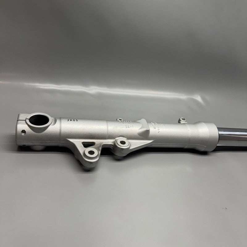 BMW F800ST FORK RIGHT 2006 2007 2008 2009 2010 2011 2012 OEM 7694864