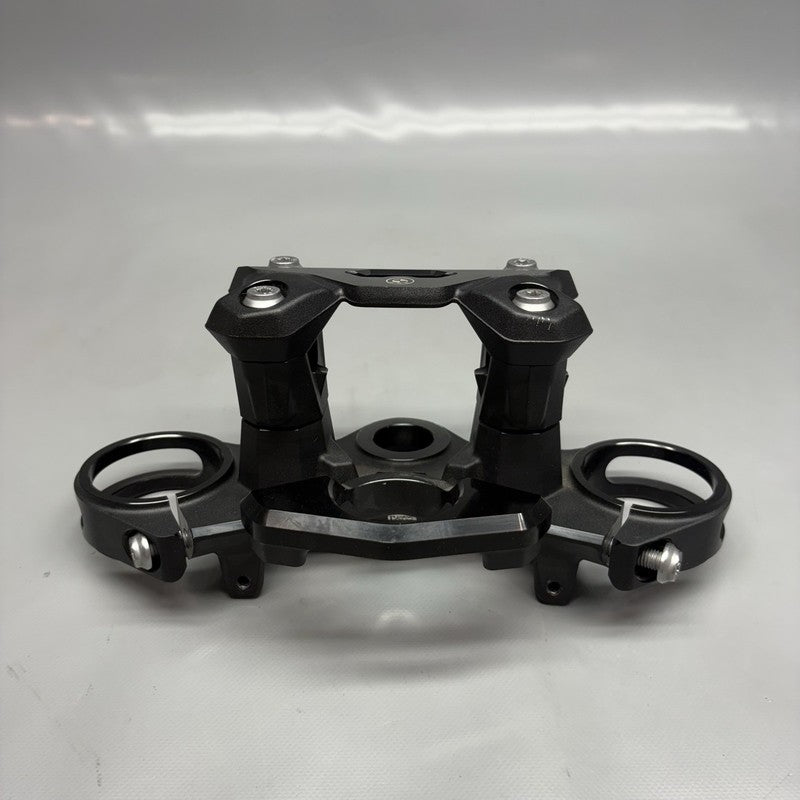 7923935 BMW M1000R FORK BRIDGE UPPER 2021 2022 2023 2024 OEM 7923935