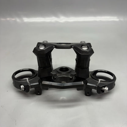 7923935 BMW M1000R FORK BRIDGE UPPER 2021 2022 2023 2024 OEM 7923935